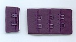 BH Verschluss,  Royal  Purple, dunkel lila, 2H x 3B,  ca 3 cm hoch